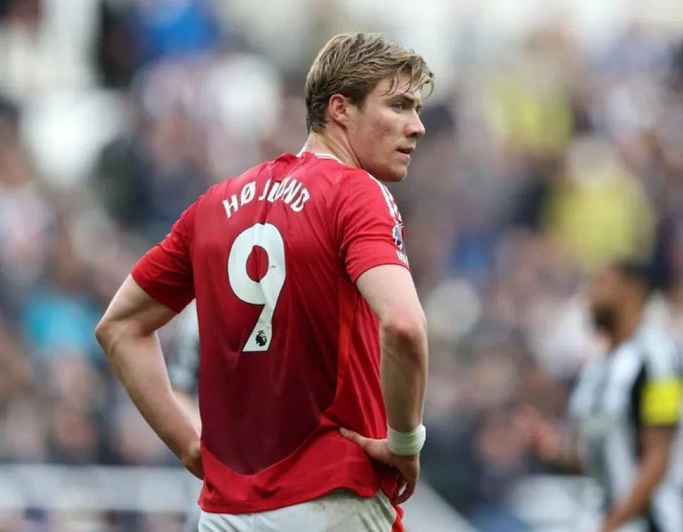 里程碑夜！拜仁慕尼黑更衣室发声，欧联窗口期刷纪录，引发热议，年轻球员得到机会的简单介绍-开云链接